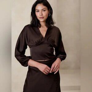 Cropped Blousant-Sleeve V- Neck Blouse | NWT |